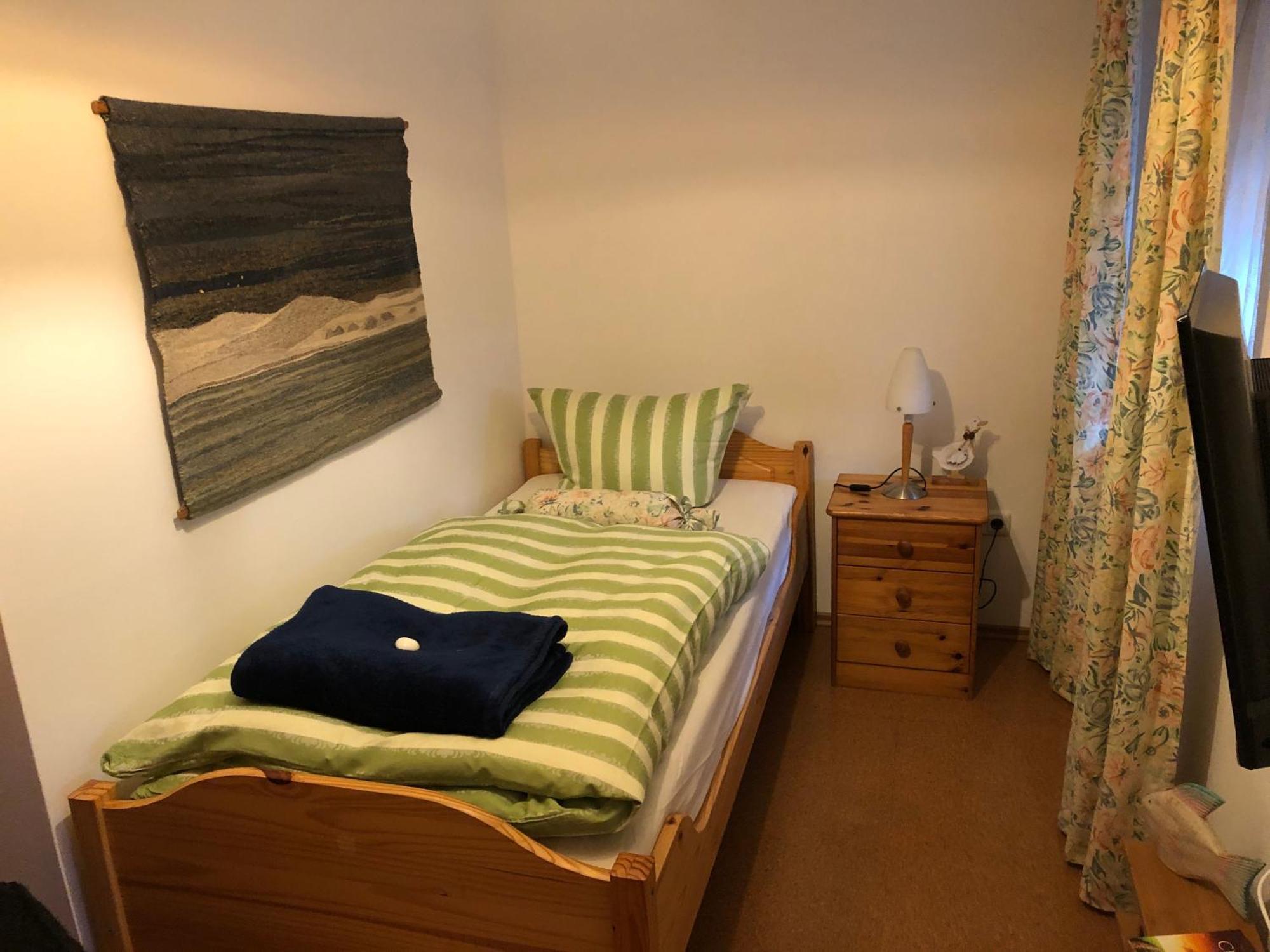 Schoene Ferienwohnung In Bahnhofsnaehe Fuer Urlaub, Studium Oder Arbeit Deggendorf Eksteriør billede