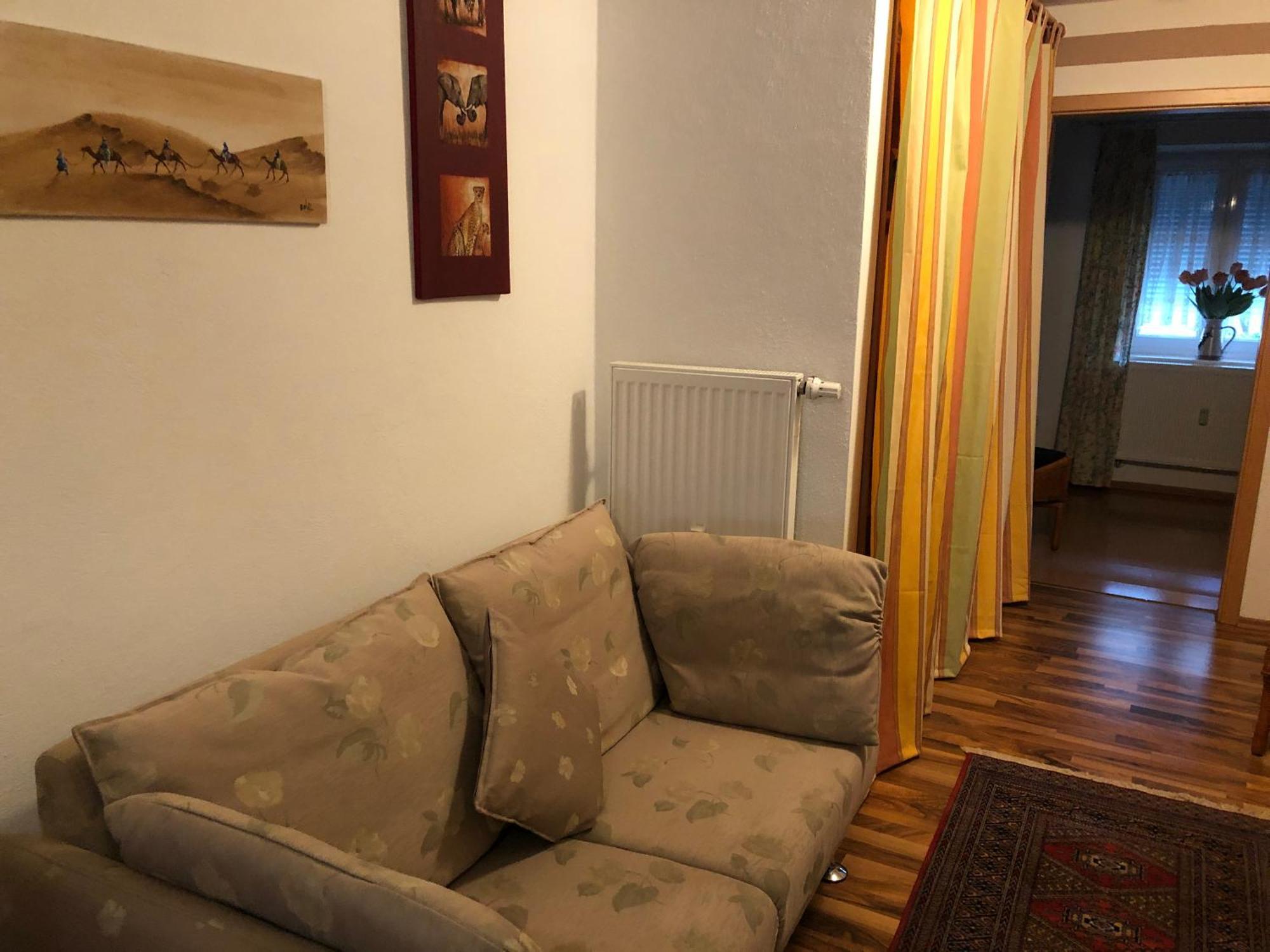 Schoene Ferienwohnung In Bahnhofsnaehe Fuer Urlaub, Studium Oder Arbeit Deggendorf Eksteriør billede